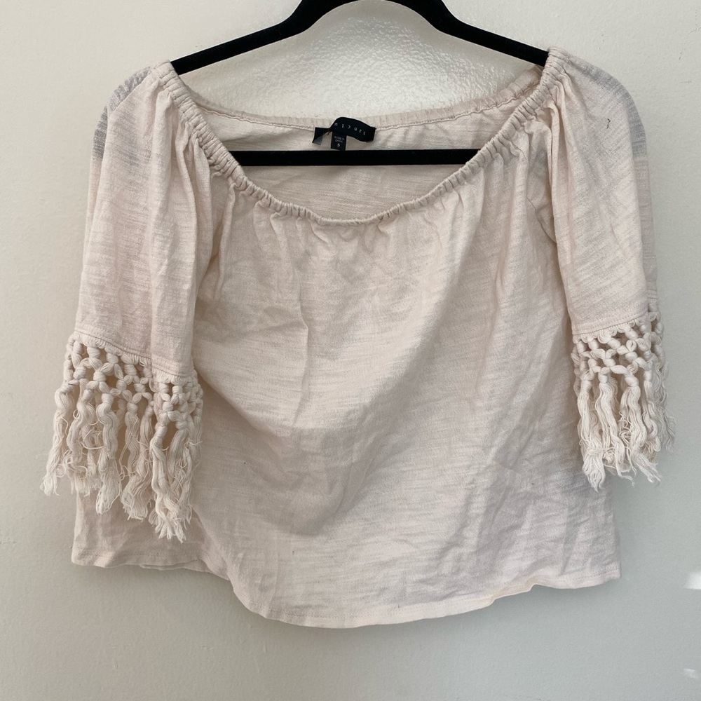 SANCTUARY OFF THE SHOULDER TOP. - Picture 1 of 2